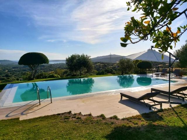 Villa Alba Esclusiva Villa Con Piscina A Sfioro E Vista Mozzafiato Sul Mare Cugnana Exteriör bild