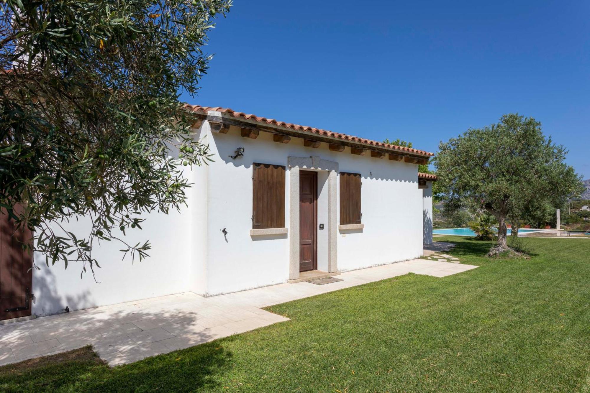 Villa Alba Esclusiva Villa Con Piscina A Sfioro E Vista Mozzafiato Sul Mare Cugnana Exteriör bild