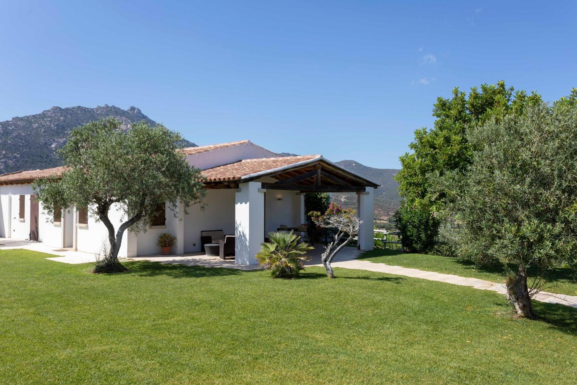 Villa Alba Esclusiva Villa Con Piscina A Sfioro E Vista Mozzafiato Sul Mare Cugnana Exteriör bild