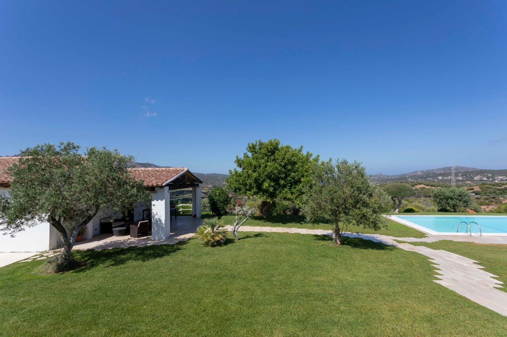 Villa Alba Esclusiva Villa Con Piscina A Sfioro E Vista Mozzafiato Sul Mare Cugnana Exteriör bild