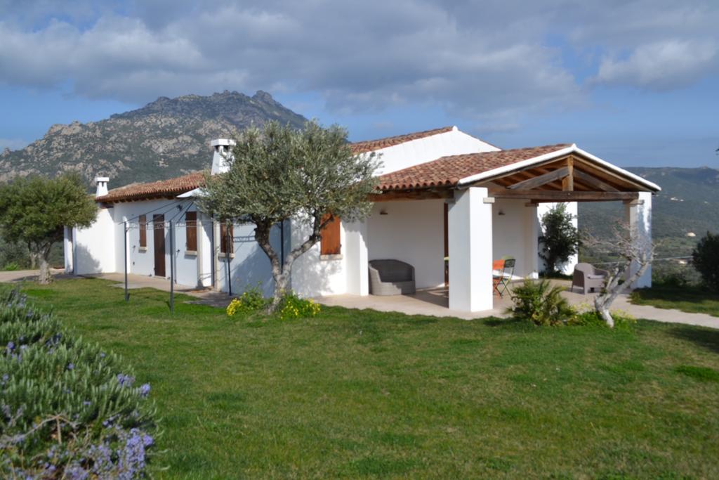 Villa Alba Esclusiva Villa Con Piscina A Sfioro E Vista Mozzafiato Sul Mare Cugnana Exteriör bild